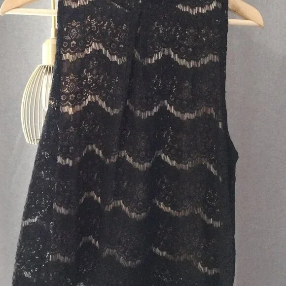 Love, Fire Black Lace Sleeveless Top XL Sheer Overlay Scalloped Hem Chic - Picture 4 of 7